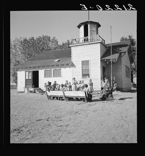 Lincoln Bench School and yard. Near Ontario, Malheur County, Oregon. General caption number 69
