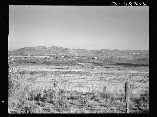 View of the valley from Dazey farm. Homedale district, Malheur County, Oregon. See general caption number 66