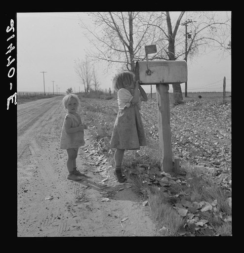 Rural children at R.F.D. box, near Fruitland, Idaho