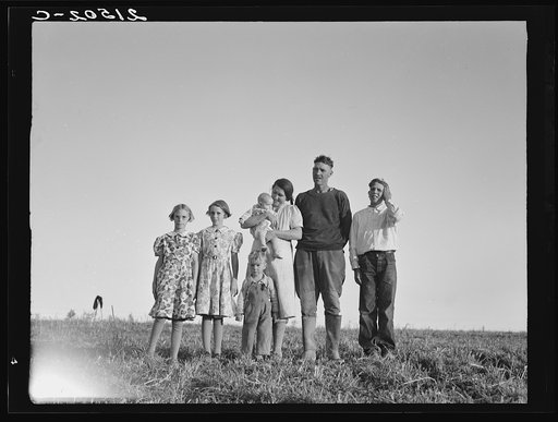 Untitled photo, possibly related to: The Daughtery family, FSA (Farm Security Administration borrowers). Warm Springs district, Malheur County, Oregon