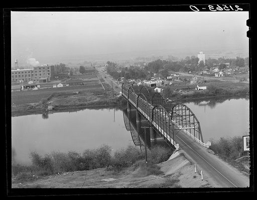 Untitled photo, possibly related to: Sugar beet factory along Snake River. Shows beet dump, beet pile. Nyssa, Malheur County, Oregon. General caption 66