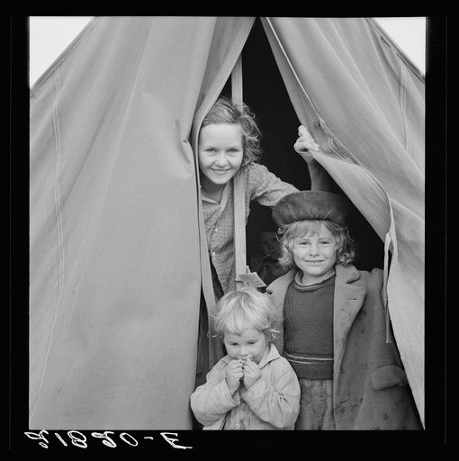 Lighthearted kids in Merrill FSA (Farm Security Administration) camp, Klamath County, Oregon. See general caption 62