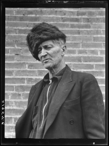 Klamath Basin rancher. Came from Arkansas sixty-four years ago. Won't raise potatoes. "Potatoes and pool rooms ruined this country". Klamath County, Oregon