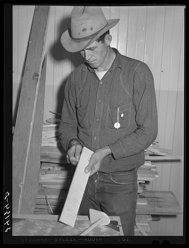 Migrants are taught handicraft work. Tulare migrant camp. Visalia, California