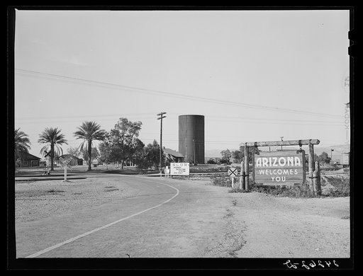 State line. California -- Arizona