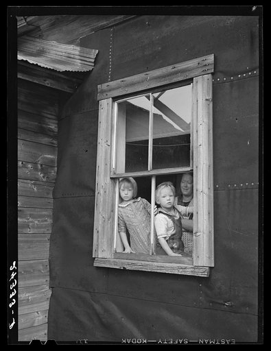 Lloyd and Gloria Kinney with their mother. Eden Mills, Vermont