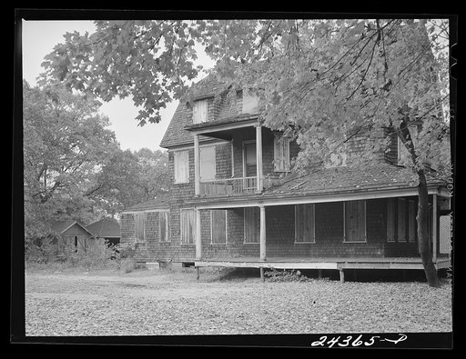 Abandoned house. New York City suburbs