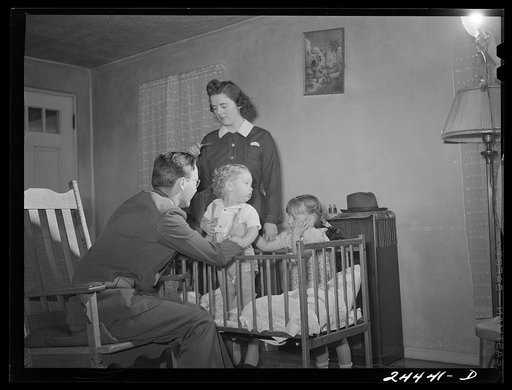 Dr. Tabor examining Roscoe Loudin. Dailey, West Virginia