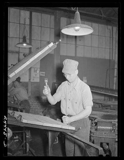 Making table tops. Dimension lumber plant. Dailey, West Virginia