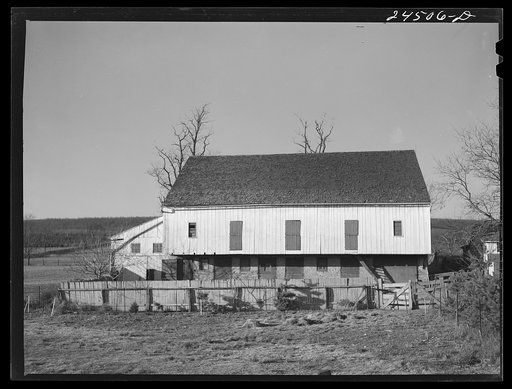 Untitled photo, possibly related to: Dutch barn, Lancaster County, Pennsylvania