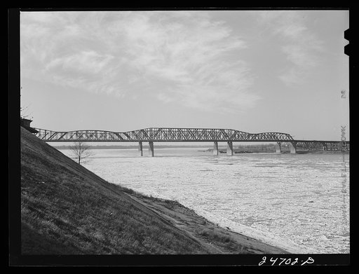 Bridge over Mississippi River between Memphis, Tennessee, and West Memphis, Arkansas