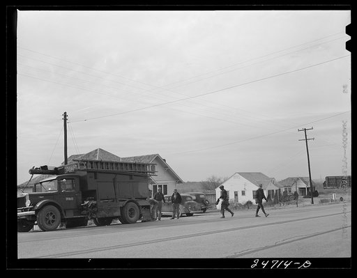 U.S. Highway 80, Texas, between Dallas and Fort Worth. Telephone linemen
