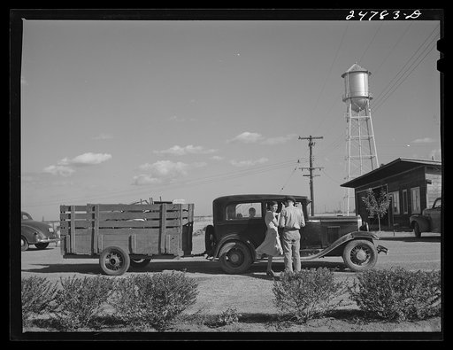 Camp manager says goodbye to family leaving camp. Robstown, Texas