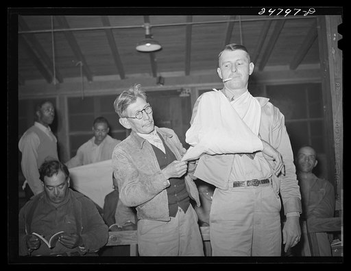 First aid class. FSA (Farm Security Administration) camp, Robstown, Texas
