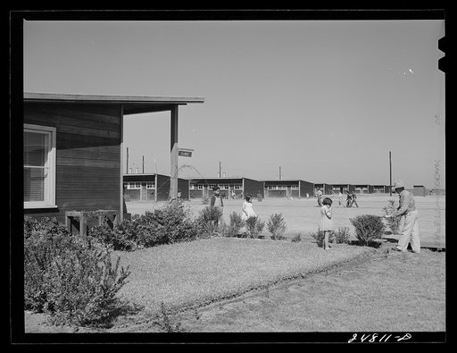 Saturday afternoon. FSA (Farm Security Administration) camp, Robstown, Texas