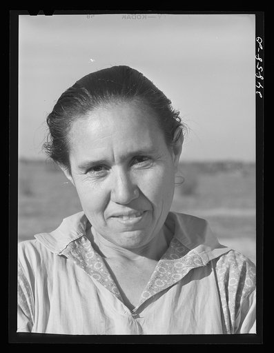 Wife of migratory worker. Robstown FSA (Farm Security Administration) camp, Texas