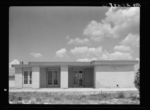 Rammed earth house at Gardendale, Alabama