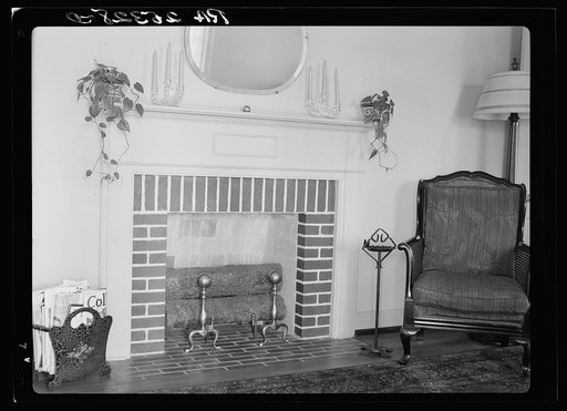 Untitled photo, possibly related to: Interior of a Gardendale Homestead, Alabama