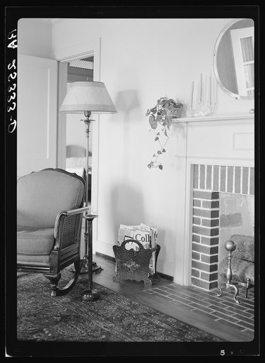 Untitled photo, possibly related to: Interior of a Gardendale Homestead, Alabama