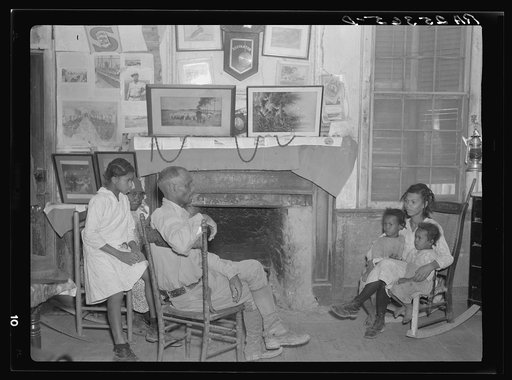 Interior of the old Pettway home, now inhabited by John Miller, foreman of the Gees Bend Negroes. Alabama