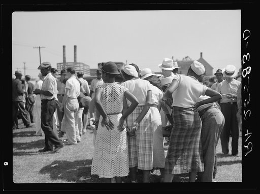Untitled photo, possibly related to: Packing company strike. Cambridge, Maryland