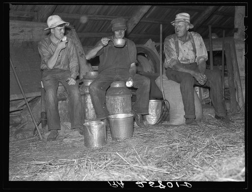 Threshers stopping for a drink. Caledonia County, Vermont