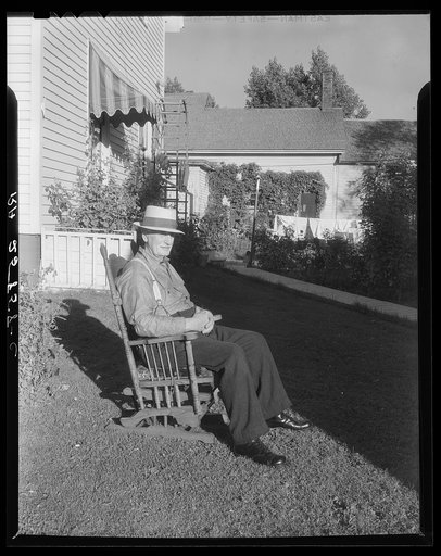 Untitled photo, possibly related to: Mr. and Mrs. William Moore. Rockland, Maine