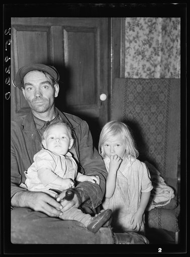 Ellery Shufelt with his children. Albany County, New York