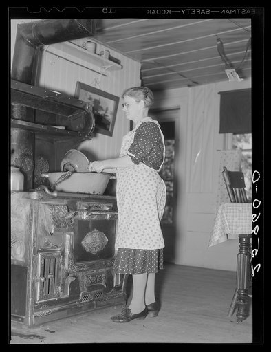 Mrs. Kinney. Eden Mills, Vermont