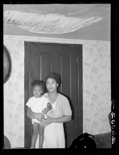 Wife and child of prospective homesteader. Newport News Homesteads, Virginia
