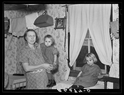 Mrs. Melvin Weimer and children. Jennings, Maryland