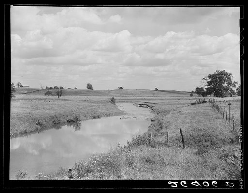 Rolling farmland of Scioto Farms, Ohio