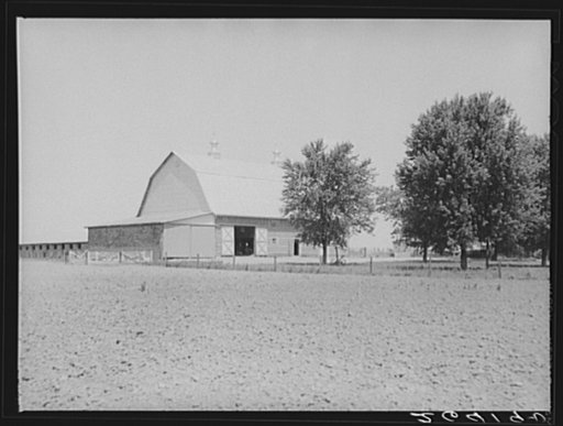 Barn on the Armentrout's eighty-acre farm. Scioto Farms, Ohio