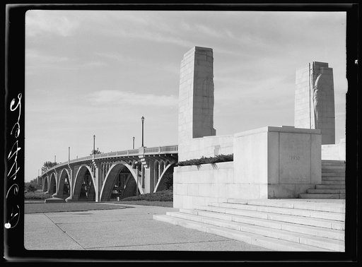 Bridge across Wabash River. Vincennes, Indiana