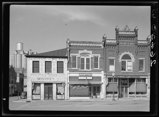 Stores on Sunday. Vincennes, Indiana