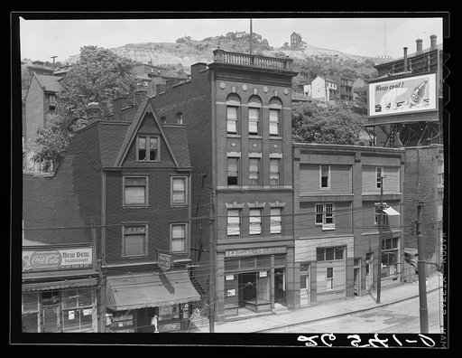Houses along Monongahela River and Boulevard of the Allies. Pittsburgh, Pennsylvania