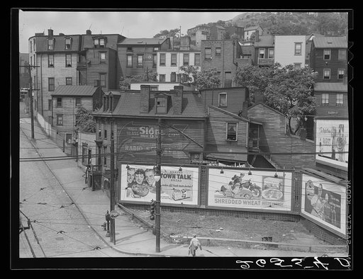 Houses along Monongahela River and Boulevard of the Allies. Pittsburgh, Pennsylvania