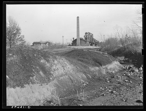 Ruins of O'Gara Coal Company mine at Carrier Mills. Saline County, Illinois (see 26984-D)