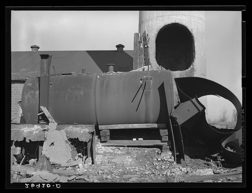 Untitled photo, possibly related to: Western Coal Company mine number two--abandoned. Franklin County, Illinois