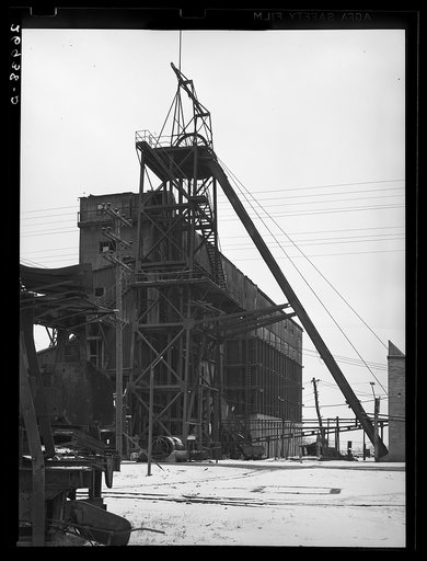 Untitled photo, possibly related to: West Mine, West Frankfort, Illinois. Now abandoned. Franklin County, Illinois. This mine has been down about a year (see 26940-D)