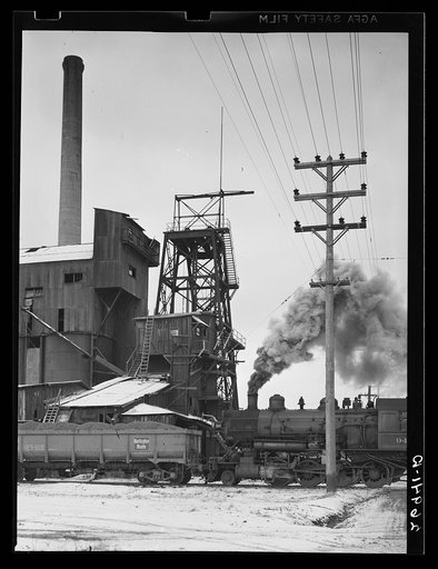 West Mine, West Frankfort, Illinois. Now abandoned. This mine has been down about a year (see 26940-D)