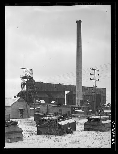 West Mine, West Frankfort, Illinois. Now abandoned. This mine has been down about a year. See 26940-D