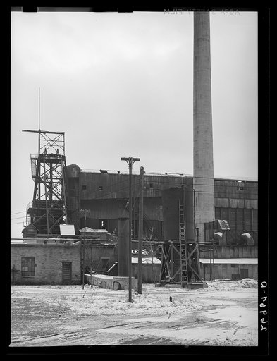 Untitled photo, possibly related to: West Mine, West Frankfort, Illinois. Now abandoned. This mine has been down about a year (see 26940-D)