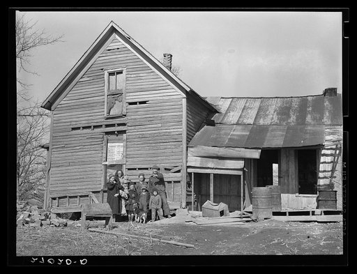 Home of a Rehabilitation Administration client. Gallatin County, Illinois (see 27018-D)