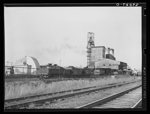 Coal mine. Carrier Mills, Illinois