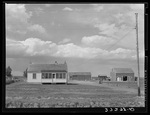 Farm unit. Fairfield Bench Farms, Montana