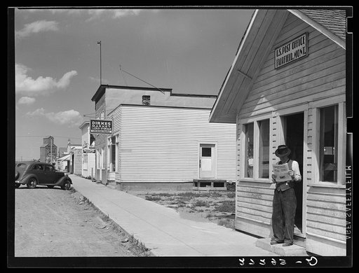 Main street. Fairfield, Montana
