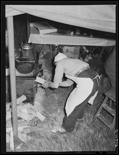 Cook. Quarter Circle 'U' Ranch roundup. Big Horn County, Montana