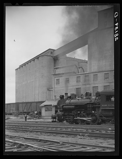 Untitled photo, possibly related to: Grain elevator. Minneapolis, Minnesota