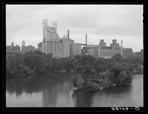 Flour mills along the Mississippi River. Minneapolis, Minnesota